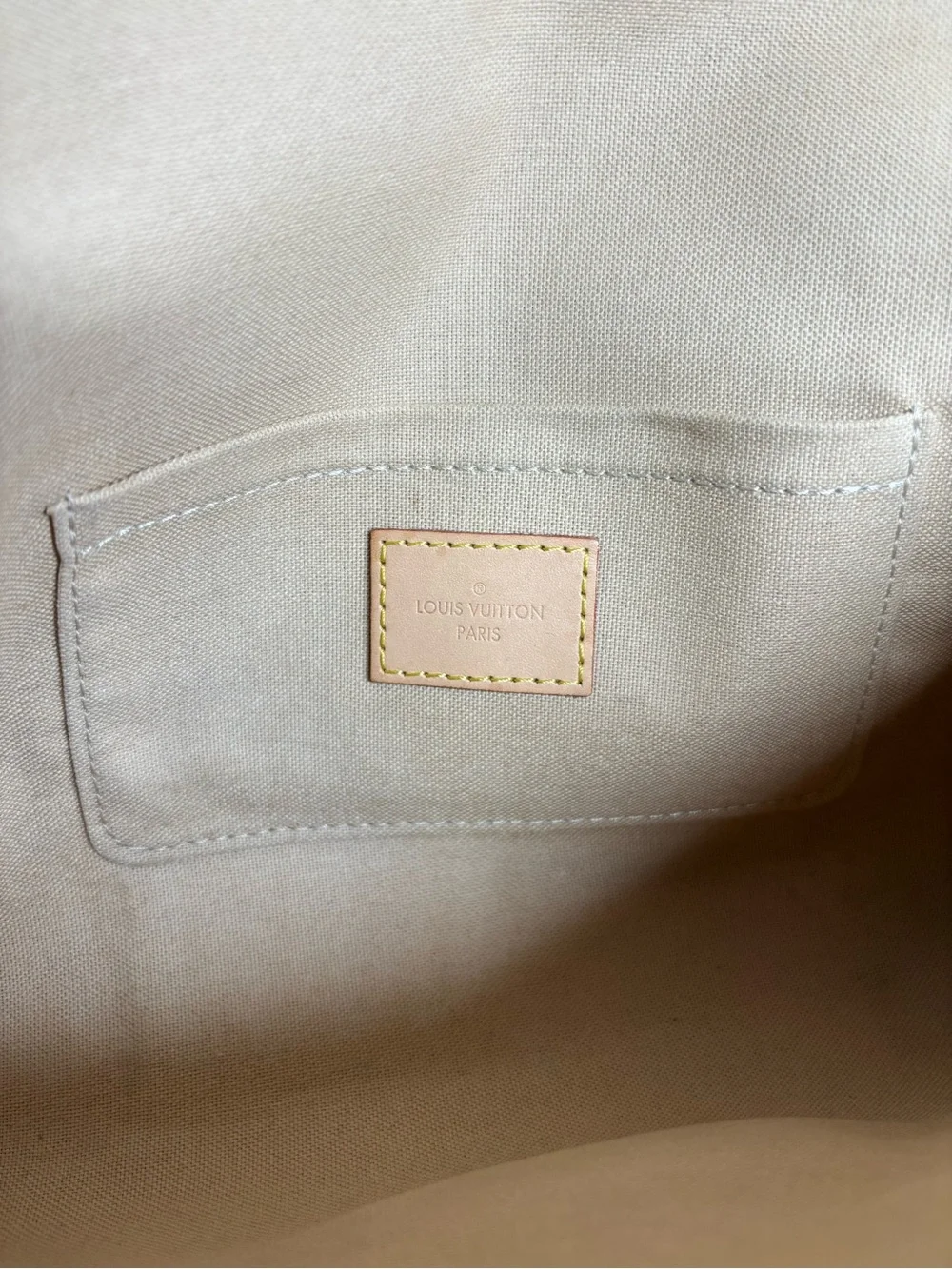 Louis Vuitton Damier Azur Favorite MM - Picture 5 of 13